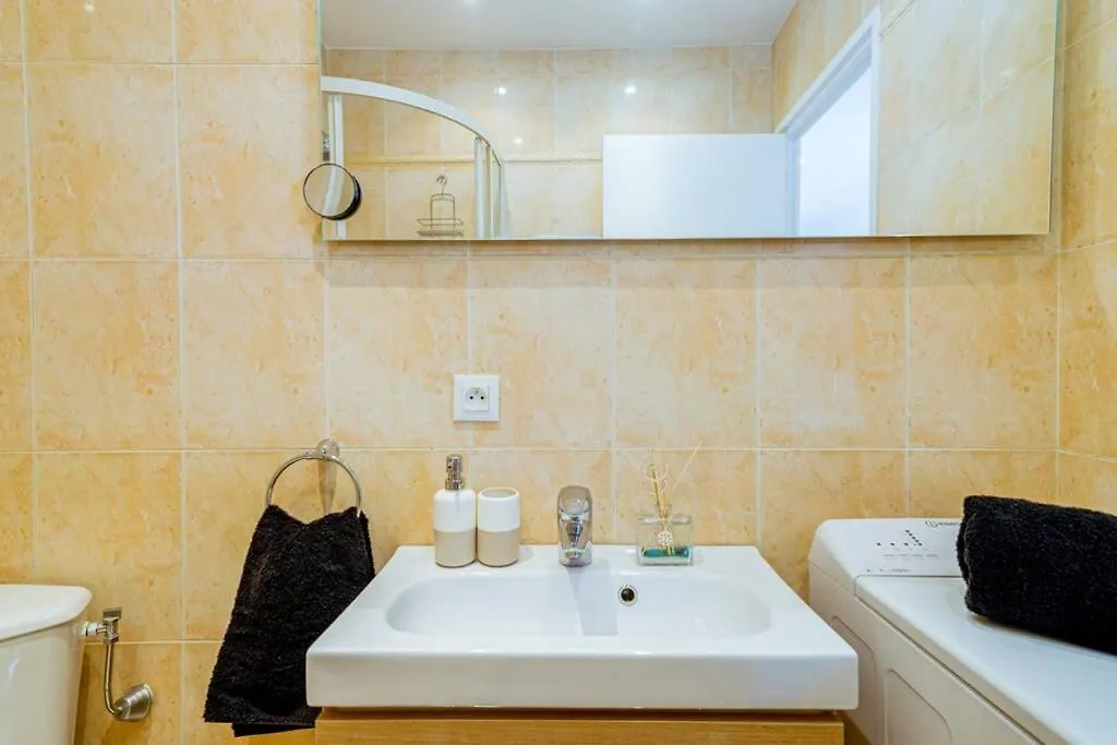 Brand New Studio, Sea View, Aircon, Wifi Roquebrune-Cap-Martin France